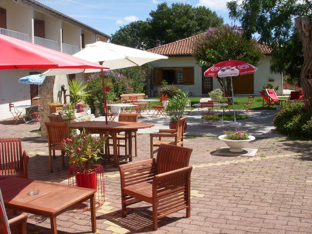 Hotel Les Vieux Acacias Queyrac Εξωτερικό φωτογραφία